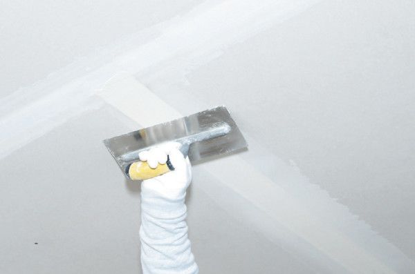 Le jointoiement des plaque hydrofuges Knauf se fait comme celui des plaques ordinaires - doc. Knauf