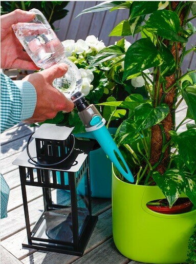 Ce système d'arrosage permet d'alimenter les plantes en pot ou jardinière en votre absence - doc. GF Garden