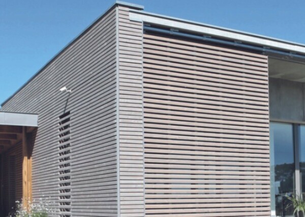 Bardage horizontal en bois Douglas - doc. Silvalp - Maison individuelle et Agence d'architecture - Architecte : Carbonnet Architecte