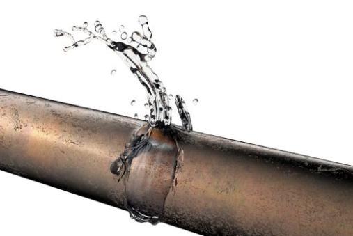 La fuite d'eau sur le réseau d'alimentation est l'une des causes d'humidité dans la maison - doc. Castorama