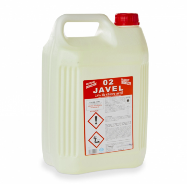 Produit de ménage essentiel pour désinfecter certains lieux de la maison, l'eau de Javel est redoutable pour les toitures - doc. N.C.