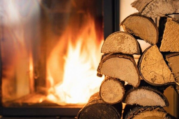 Un chauffage au bois est-il plus économique qu'un système au fioul ?