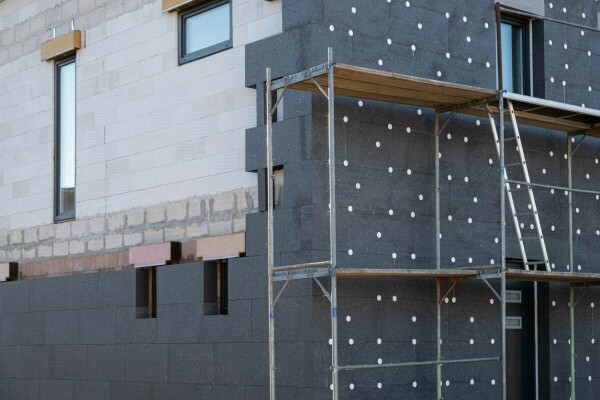 Votre fa&ccedil;ade se d&eacute;grade ? L'isolation ext&eacute;rieure change tout