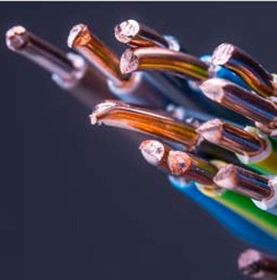 Les conducteurs ou fils électriques ont des couleurs et des diamètres normalisés en fonction de leur utilisation - doc. Mr Bricolage