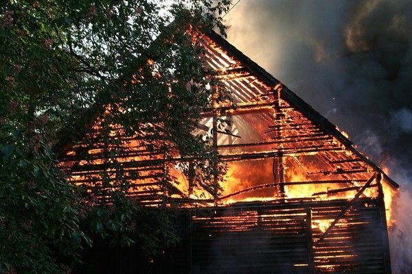 Feu de cheminée : Quelles responsabilités ?