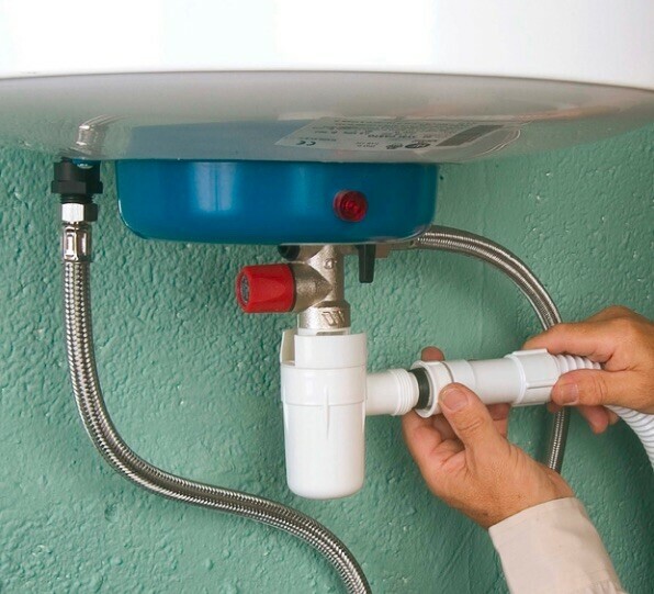 L'installation d'un chauffe-eau électrique à accumulation est à la portée de l'amateur - coll. C.P.