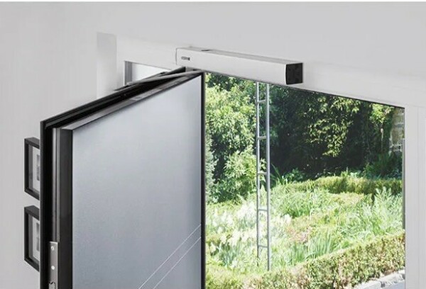 Une motorisation de la porte d'entrée est très précieuse - doc. Domalu