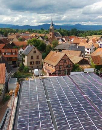 Les panneaux photovoltaïques ne sont pas toujours appréciés dans un environnement classé.