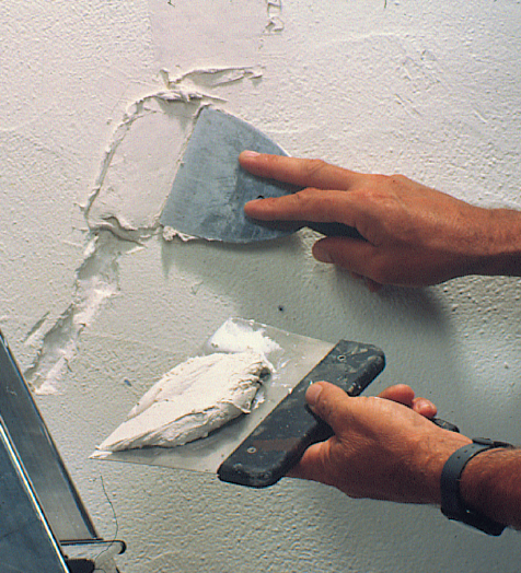 Comment reboucher des fissures et trous dans le mur 
