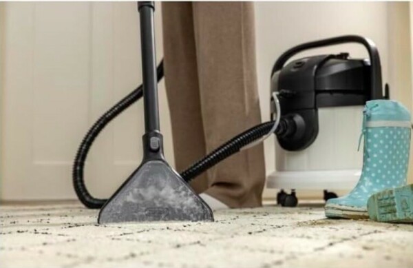 La shampouineuse est le matériel idéal pour nettoyer la moquette - doc. Kärcher